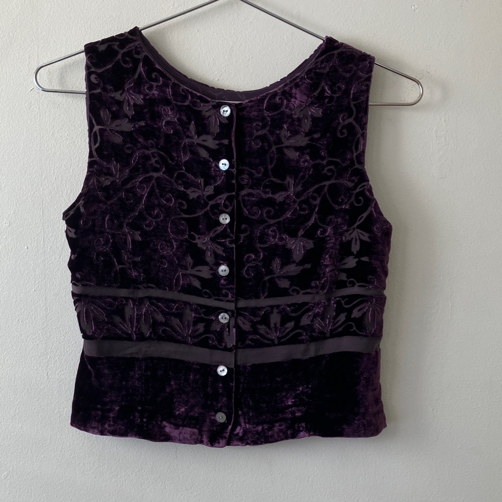 Vintage • Crushed Velvet Floral Tank in Purple - Picture 5 of 9